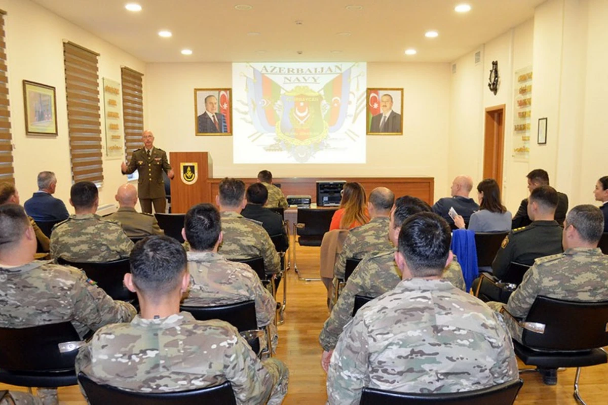 NATO-nun nümayəndə heyəti Hərbi Dəniz Qüvvələrində olub - FOTO