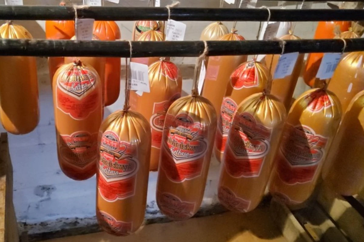 Kolbasa məmulatları istehsalı müəssisəsinin fəaliyyəti məhdudlaşdırılıb - FOTO