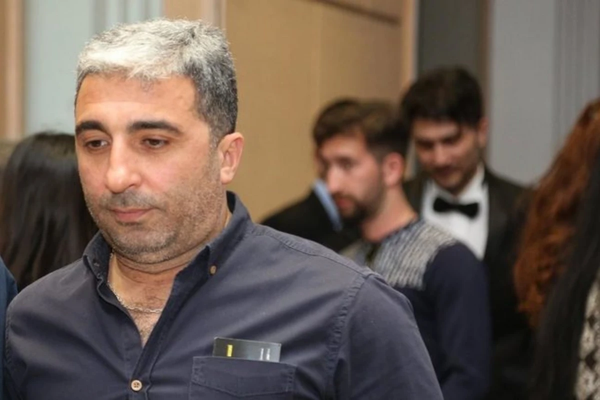 Rafael İsgəndərova qarşı saxtakarlıq: Tərbiyəniz olsun! - FOTO Rafael İsgəndərova qarşı saxtakarlıq: Tərbiyəniz olsun! - FOTO