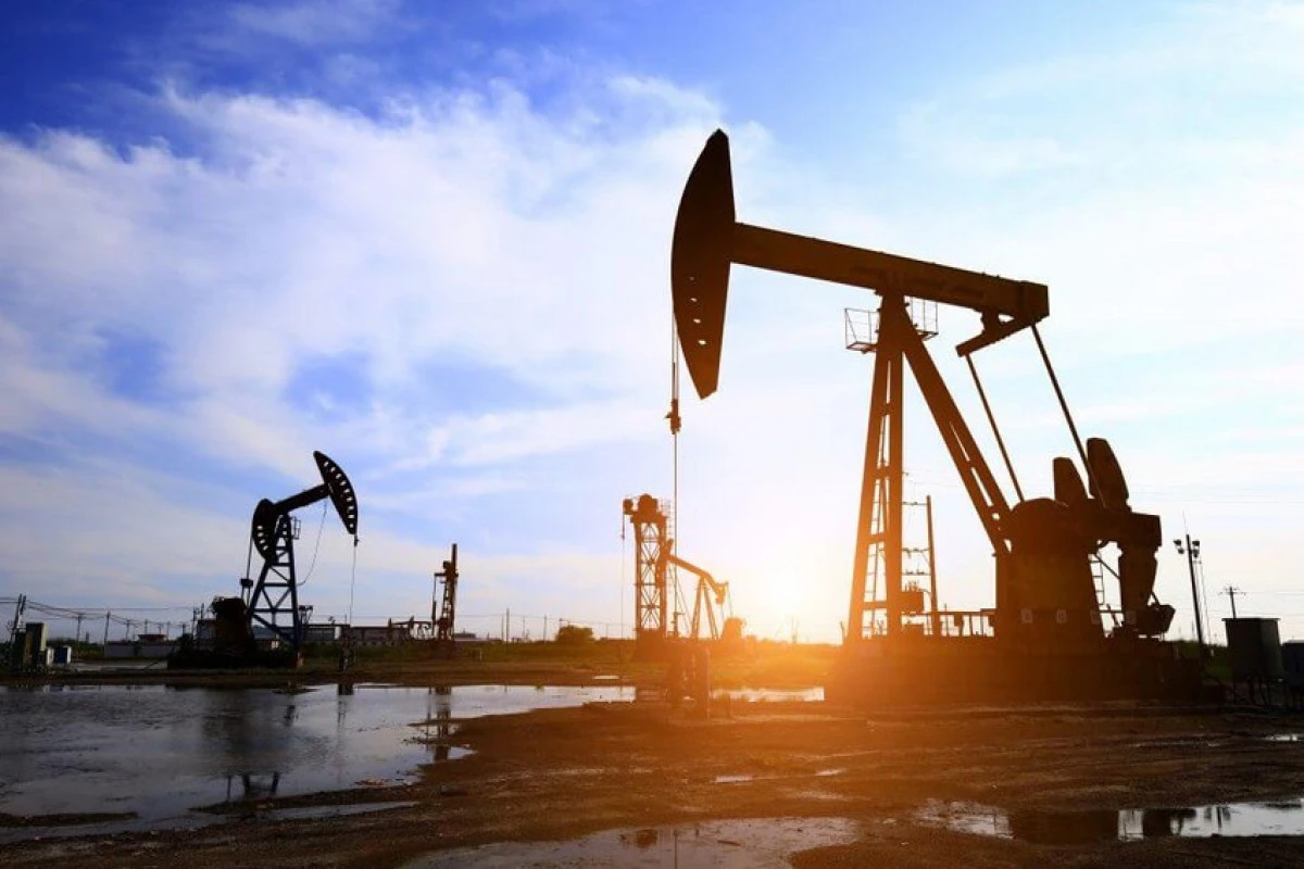 Азербайджанская нефть резко подешевела