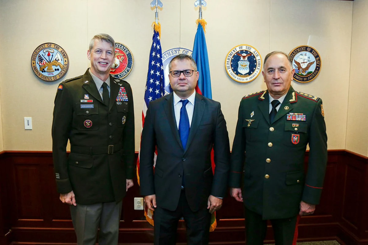 Kərim Vəliyev ABŞ Milli Qvardiya Bürosunun rəisi general Daniel Hokanson ilə görüşüb