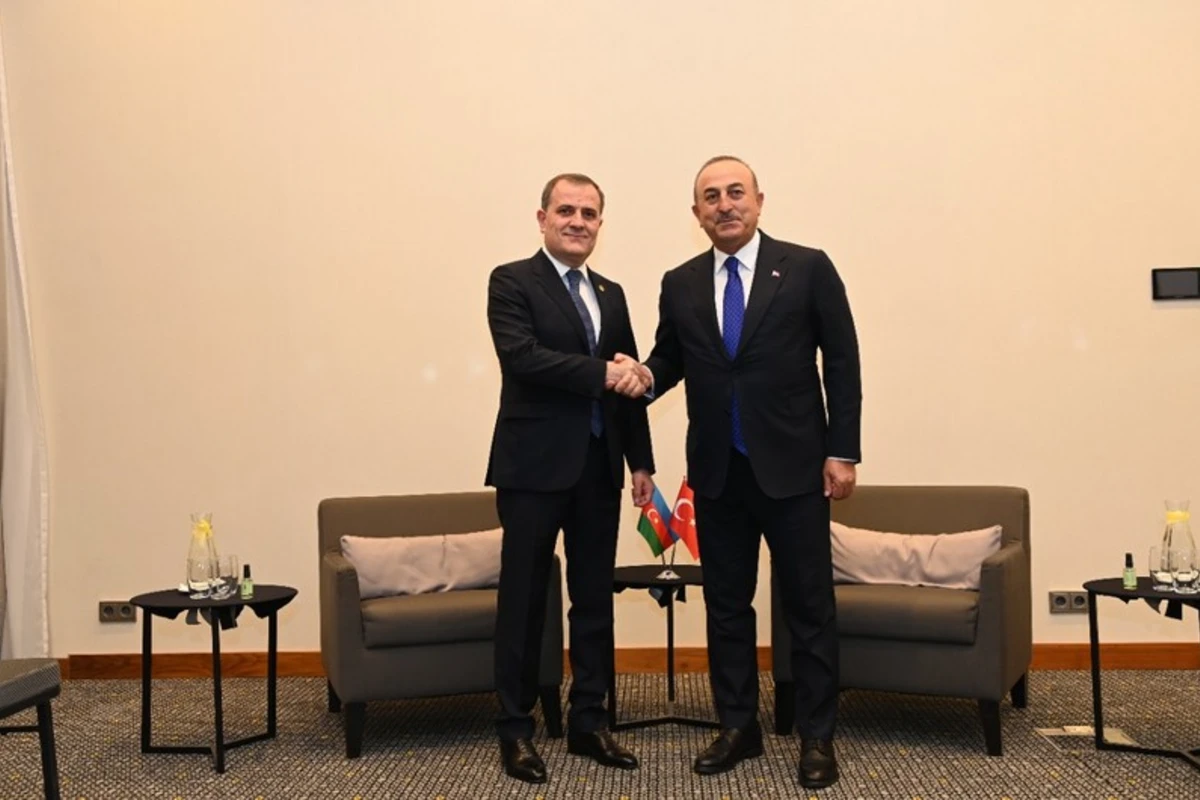 Ceyhun Bayramov Polşada Mövlud Çavuşoğlu ilə görüşüb Ceyhun Bayramov Polşada Mövlud Çavuşoğlu ilə görüşüb