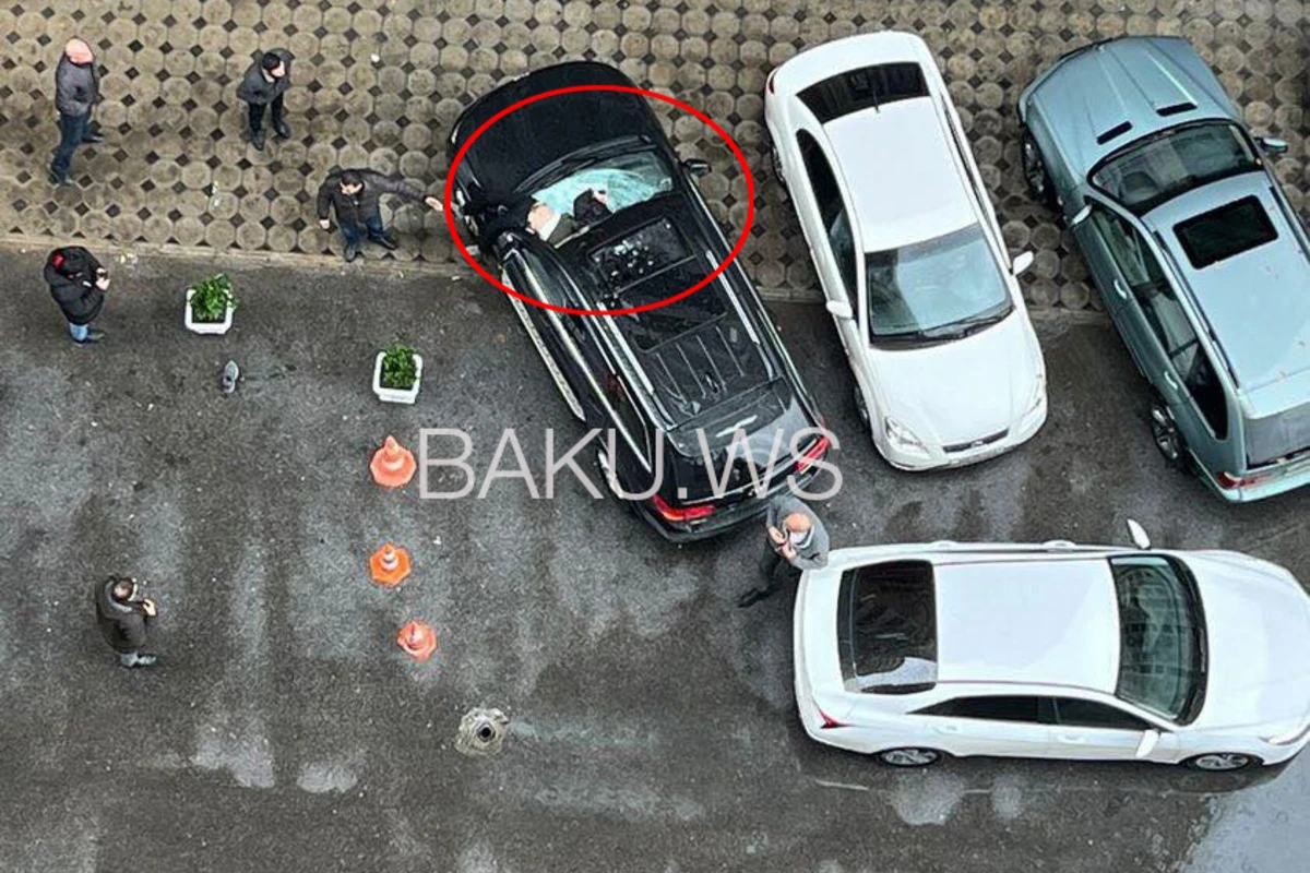 В Баку молодой человек упал с 15 этажа на автомобиль - ВИДЕО