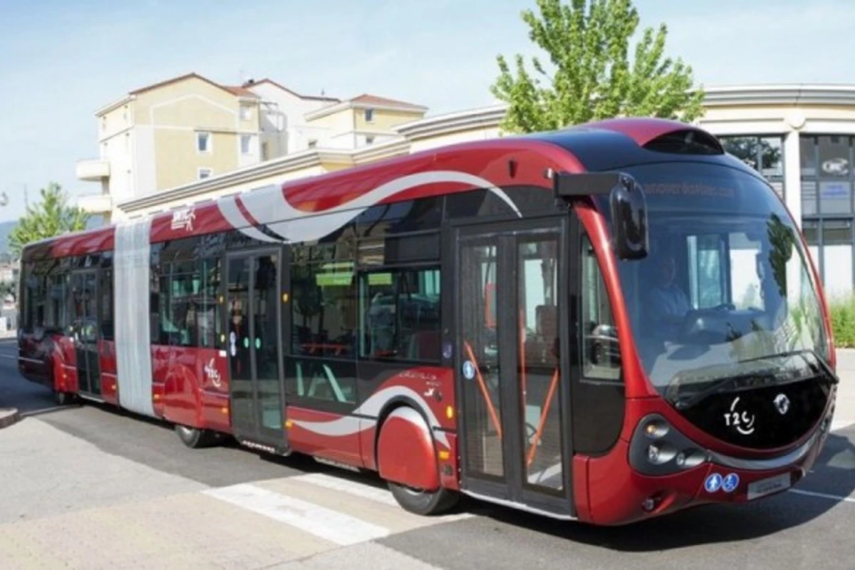 Əhaliyə ŞAD XƏBƏR - Bakıda bu istiqamətə ilk dəfə 12 metrlik avtobus veriləcək Əhaliyə ŞAD XƏBƏR - Bakıda bu istiqamətə ilk dəfə 12 metrlik avtobus veriləcək