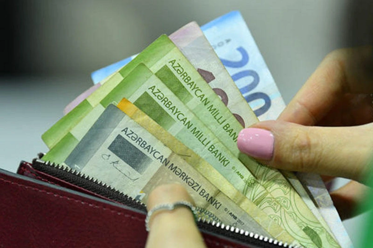 Nazirdən pensiyalarla bağlı ŞAD XƏBƏR