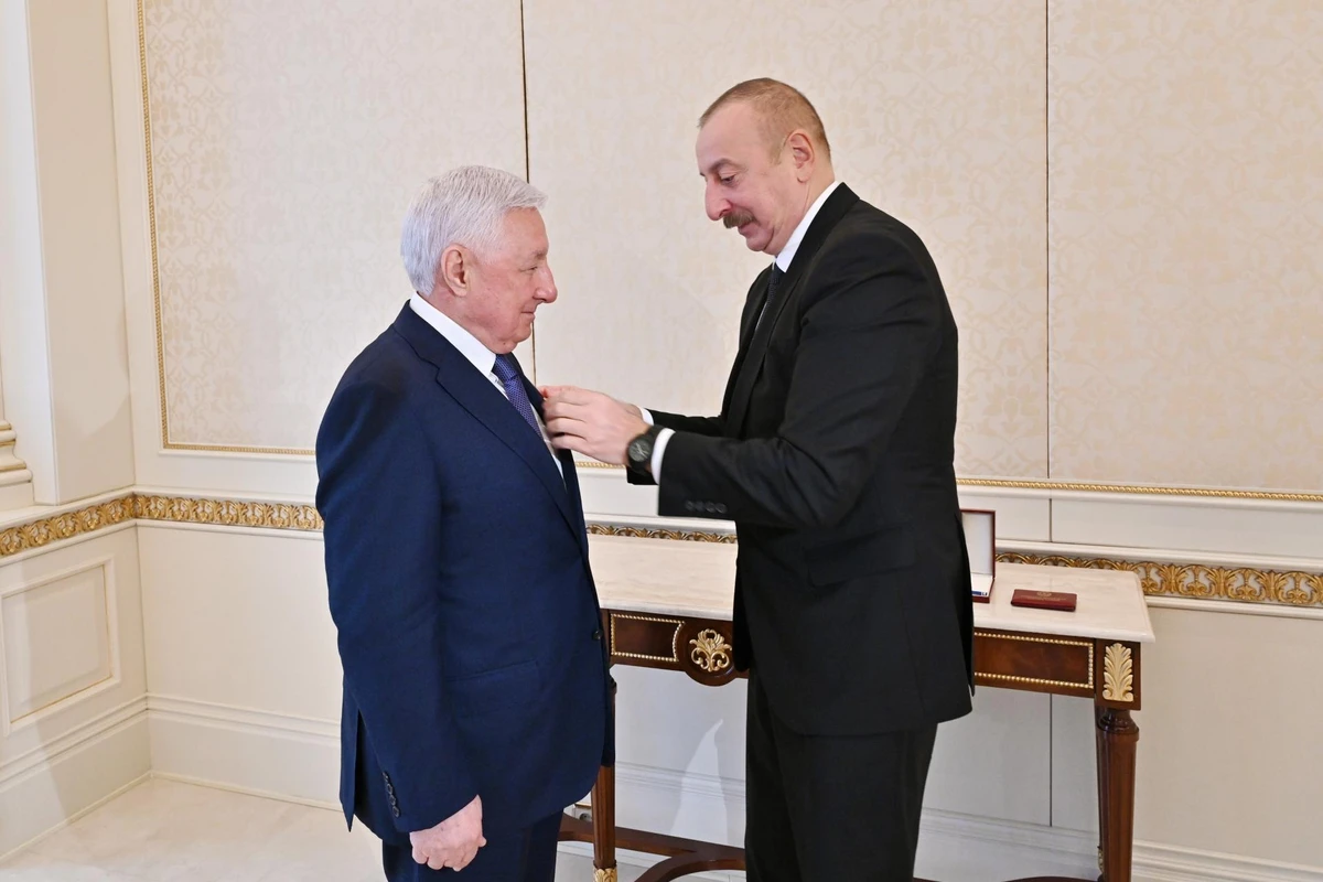 Prezident İlham Əliyev Maqomed Səidoviç Qurbanova “Şöhrət” ordeni təqdim edib