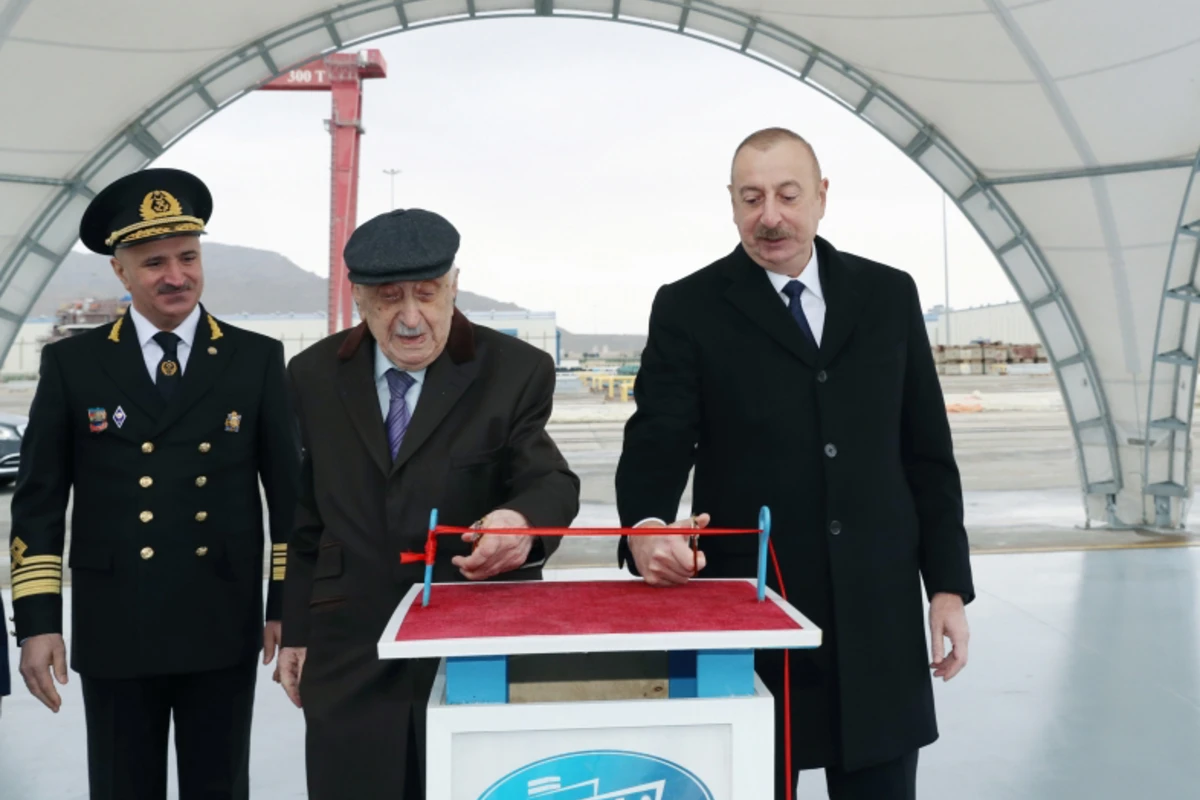 İlham Əliyev “Akademik Xoşbəxt Yusifzadə” tankerinin istismara verilməsi mərasimində - YENİLƏNİB - FOTO