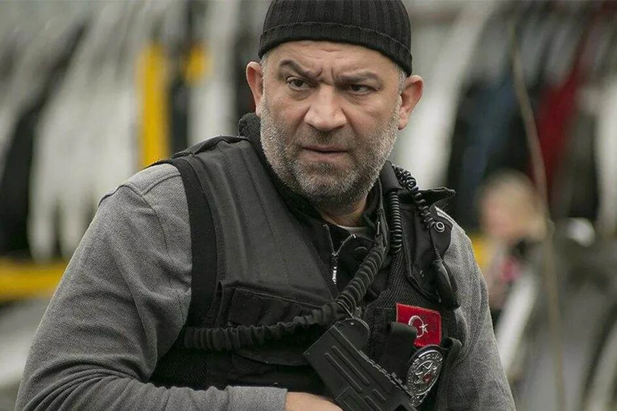 Komiser Mesut Arka sokaklardan bu səbəbə görə ayrılıb - FOTO Komiser Mesut Arka sokaklardan bu səbəbə görə ayrılıb - FOTO