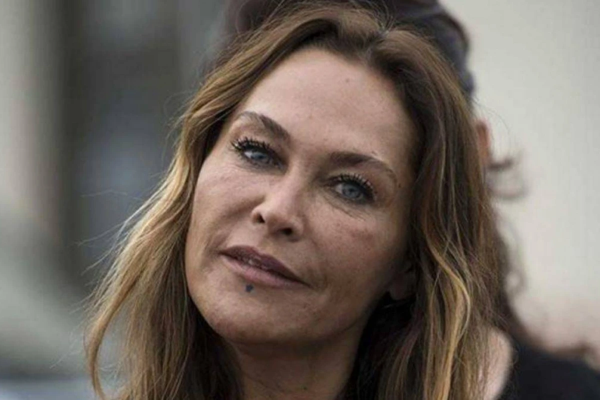 Hülya Avşar: Yaraşıqlı kişilər məni cəlb etmir - FOTO