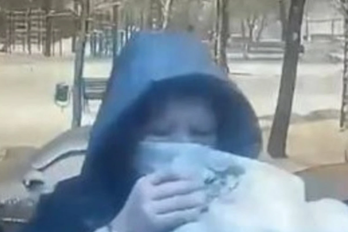 В Москве женщина бросила семидневного ребенка в подъезде жилого здания - ВИДЕО