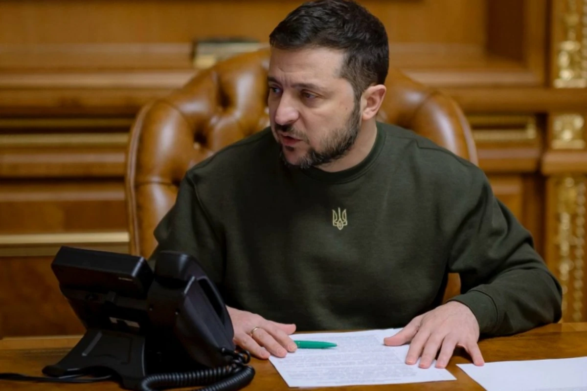 Зеленский провел телефонный разговор с Байденом