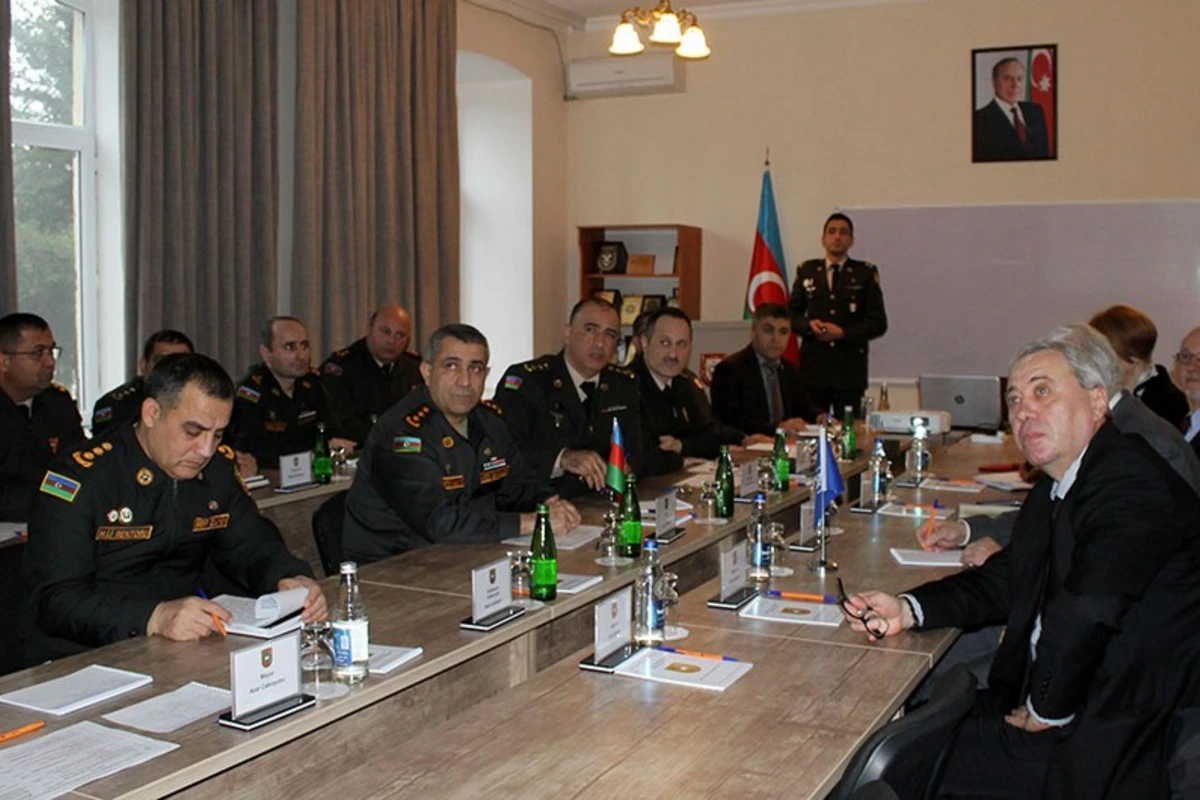 NATO-nun nümayəndə heyəti Bakıda görüşlər keçirir - FOTO