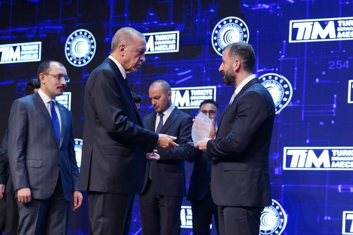 “SOCAR Türkiyə’’ “Strateji Tərəfdaşlıq” mükafatına layiq görülüb - FOTO