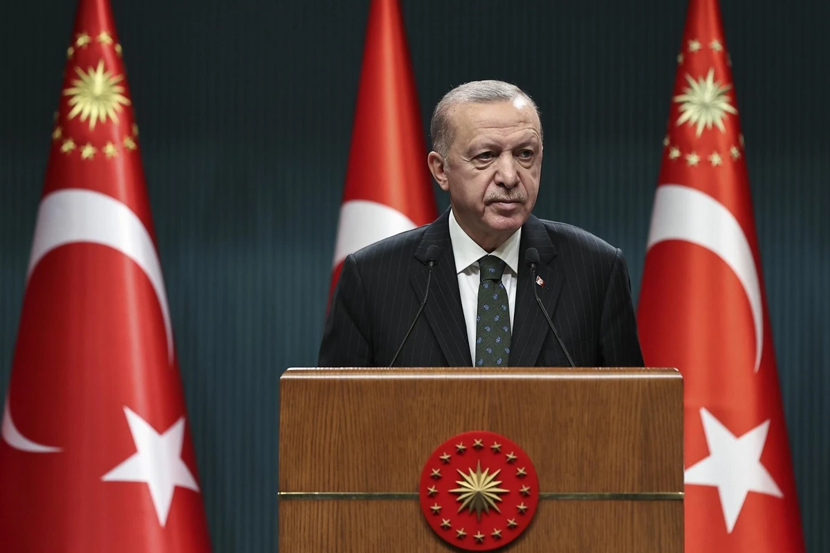 Ərdoğan nə qədər maaş alır?