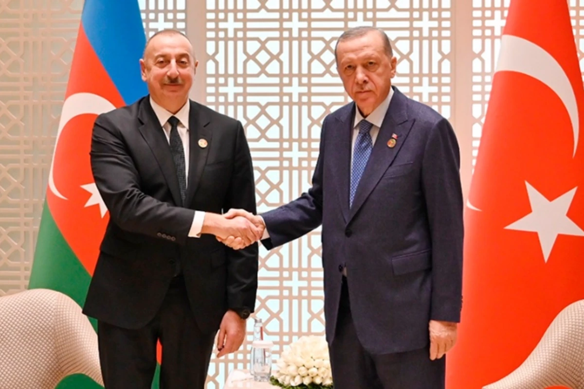 Azərbaycan və Türkiyə dövlət başçılarının və onların xanımlarının şərəfinə rəsmi nahar verilib