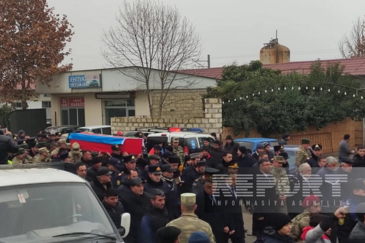 Kəlbəcərdə minaya düşərək şəhid olan hərbçimiz dəfn edilib - YENİLƏNİB - FOTO