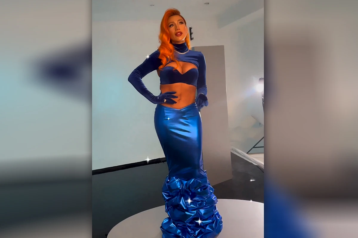 Röya dərin sinə dekoltesi ilə göz oxşadı - FOTO/VİDEO