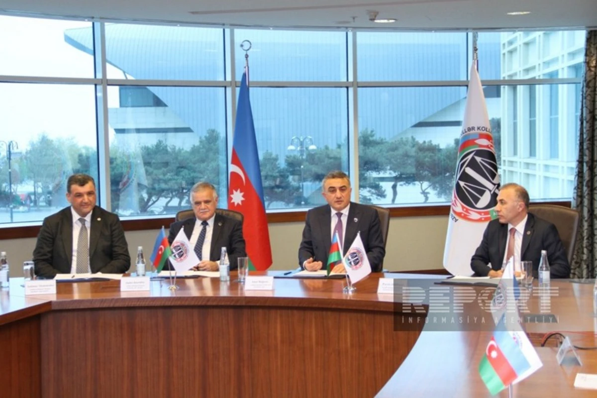 Vəkillər Kollegiyası Rəyasət Heyətinin yeni tərkibdə ilk iclası keçirilib - FOTO