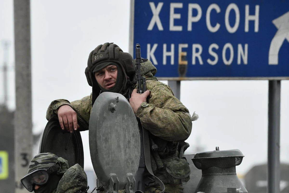Генштаб Украины: россияне отводят войска из двух городов в Херсонской области