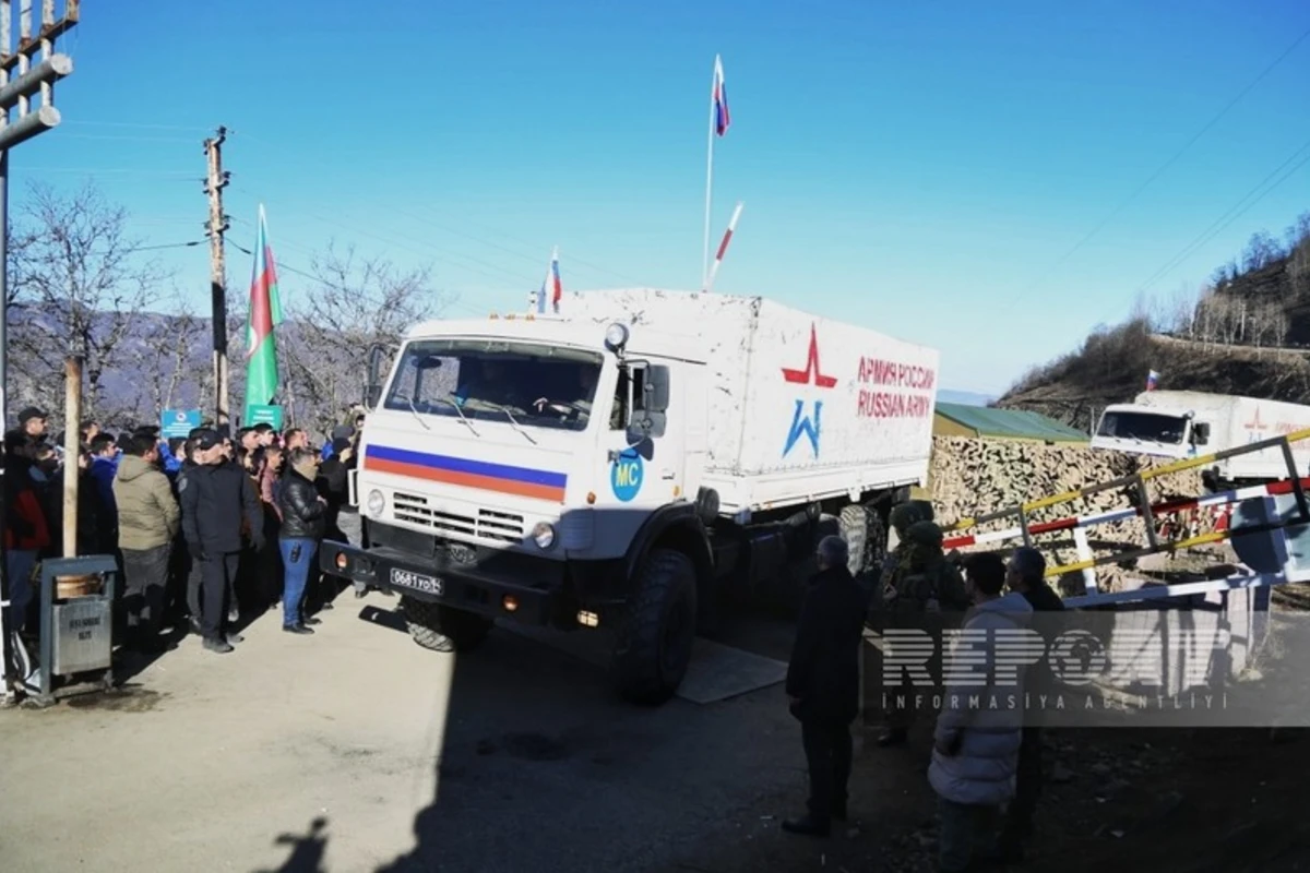 На дороге Ханкенди-Лачын в очередной раз созданы условия для движения автомобилей миротворцев - ПРЯМОЙ ЭФИР