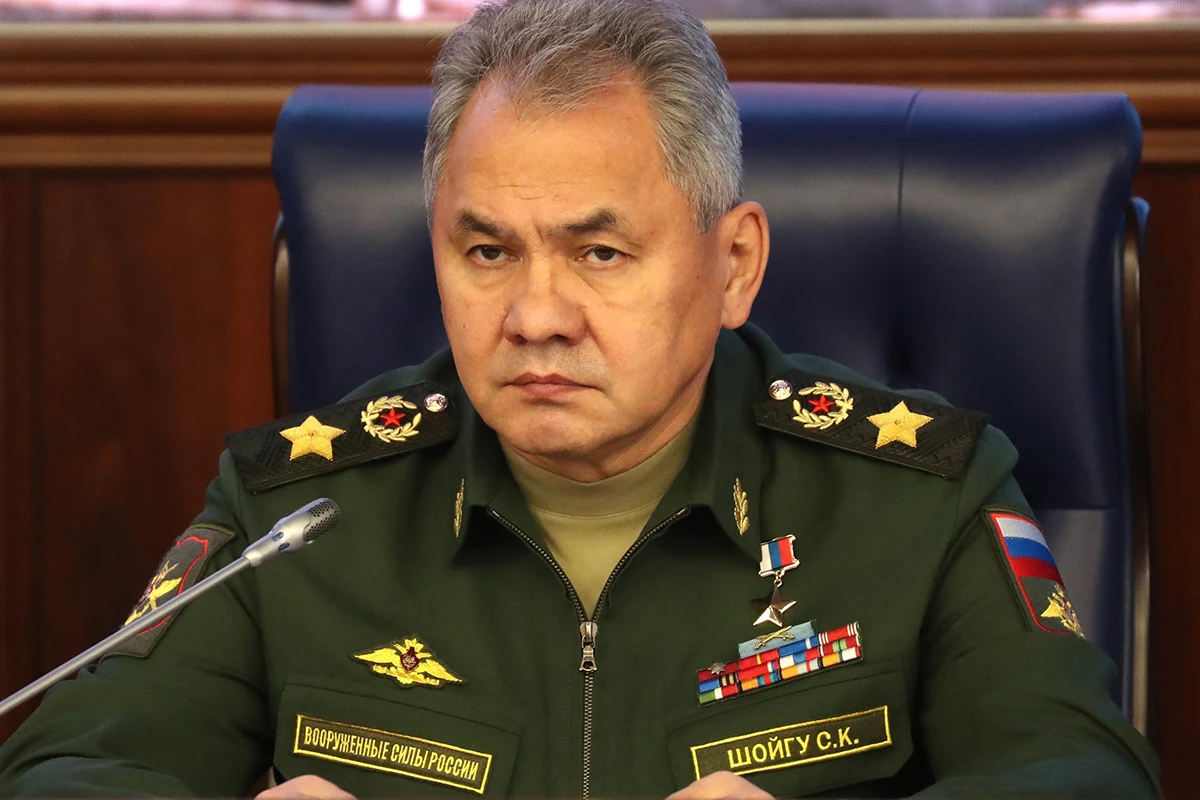 Министр обороны РФ прилетел в Минск