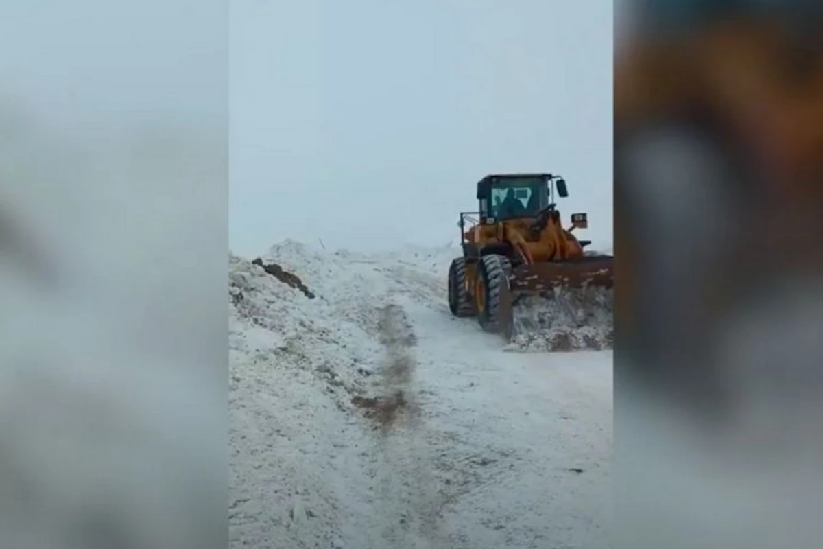 В Кельбаджаре дороги очищаются от снега - ВИДЕО
