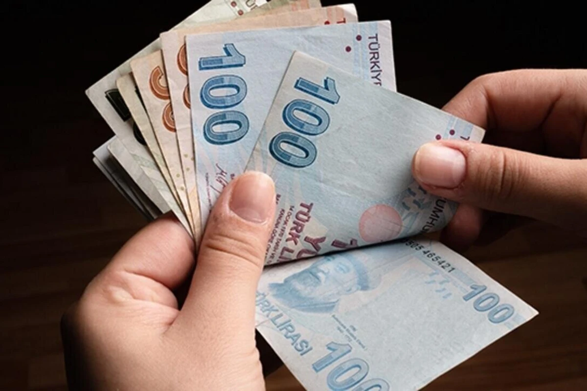 Türkiyədə minimum əmək haqqı 8500 lirə oldu Türkiyədə minimum əmək haqqı 8500 lirə oldu