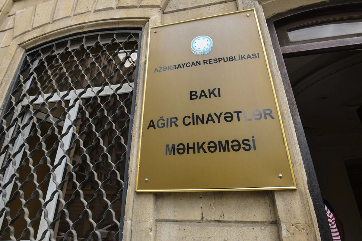 Экс-чиновник из Нахчывана скончался в зале суда - ФОТО