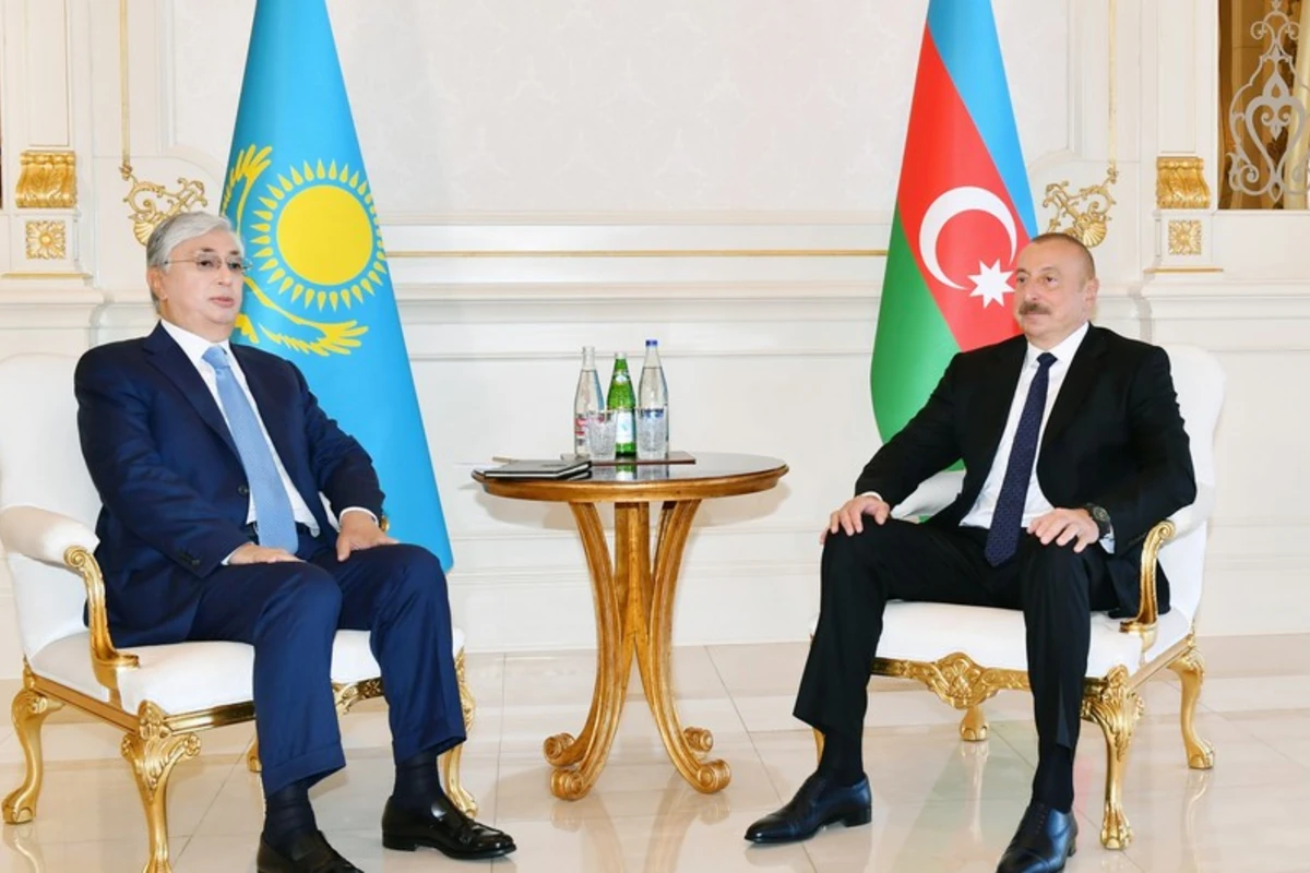 Состоялся телефонный разговор президентов Азербайджана и Казахстана