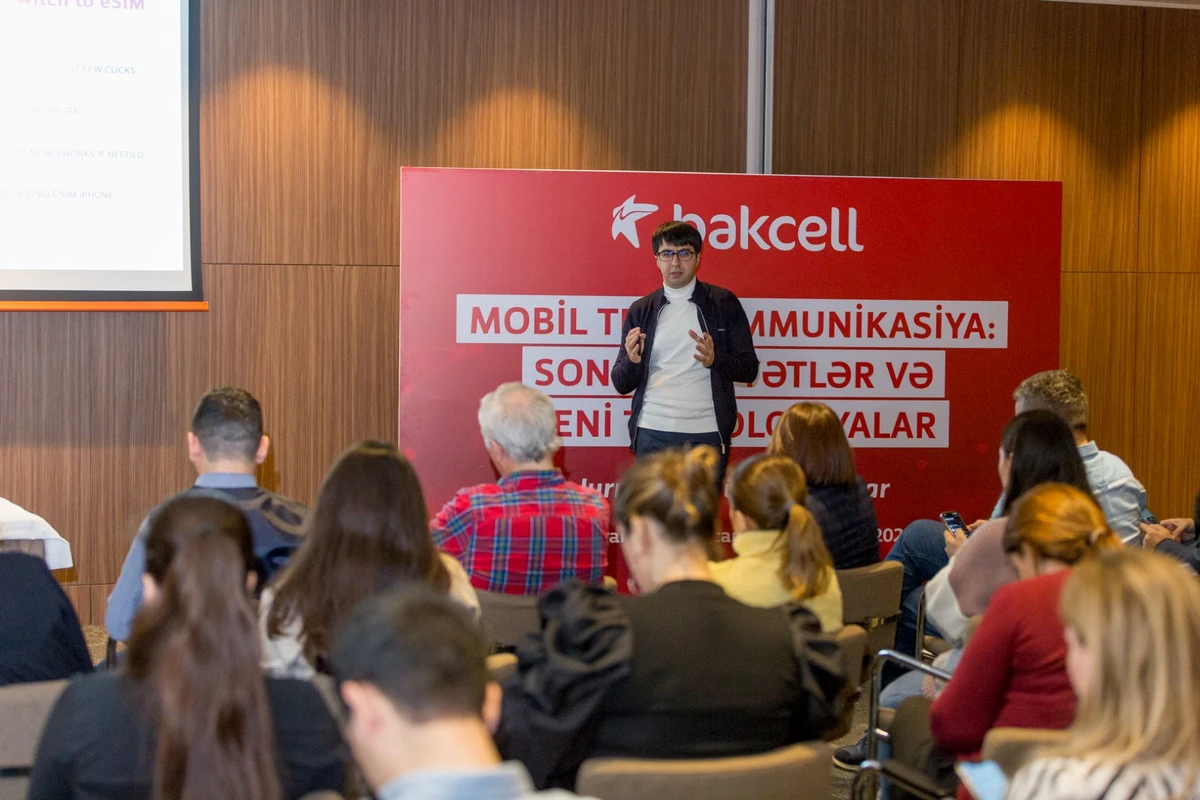 Bakcell jurnalistlər üçün seminar keçirib - FOTO