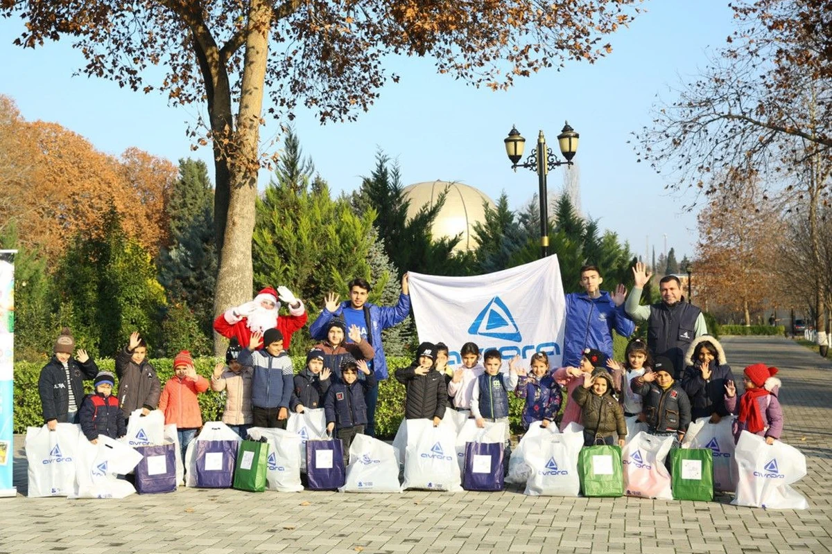 Avrora qrup yeni il ərəfəsində uşaqların arzularını reallaşdırıb - FOTO/VİDEO