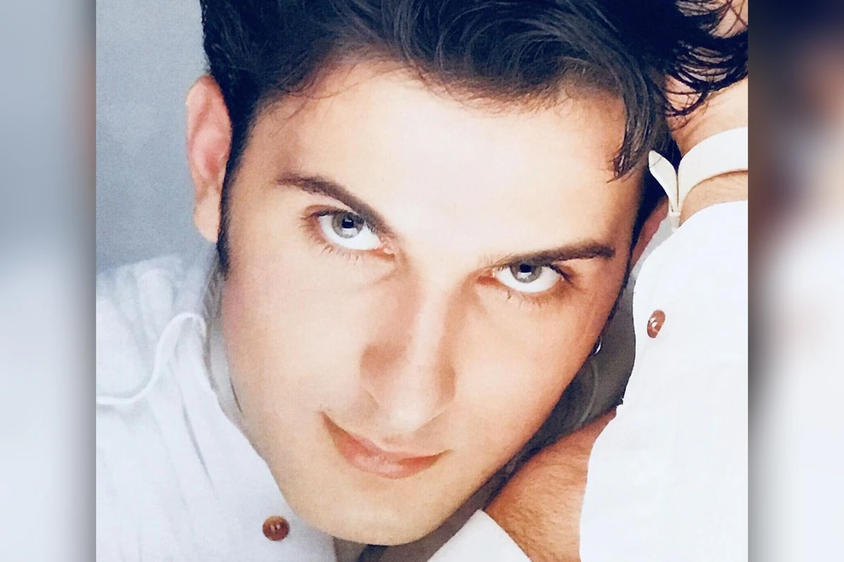 Tarkan 30 il əvvəl: Cırıq  şalvarım, dəri gödəkcəmlə salam dedim - FOTO