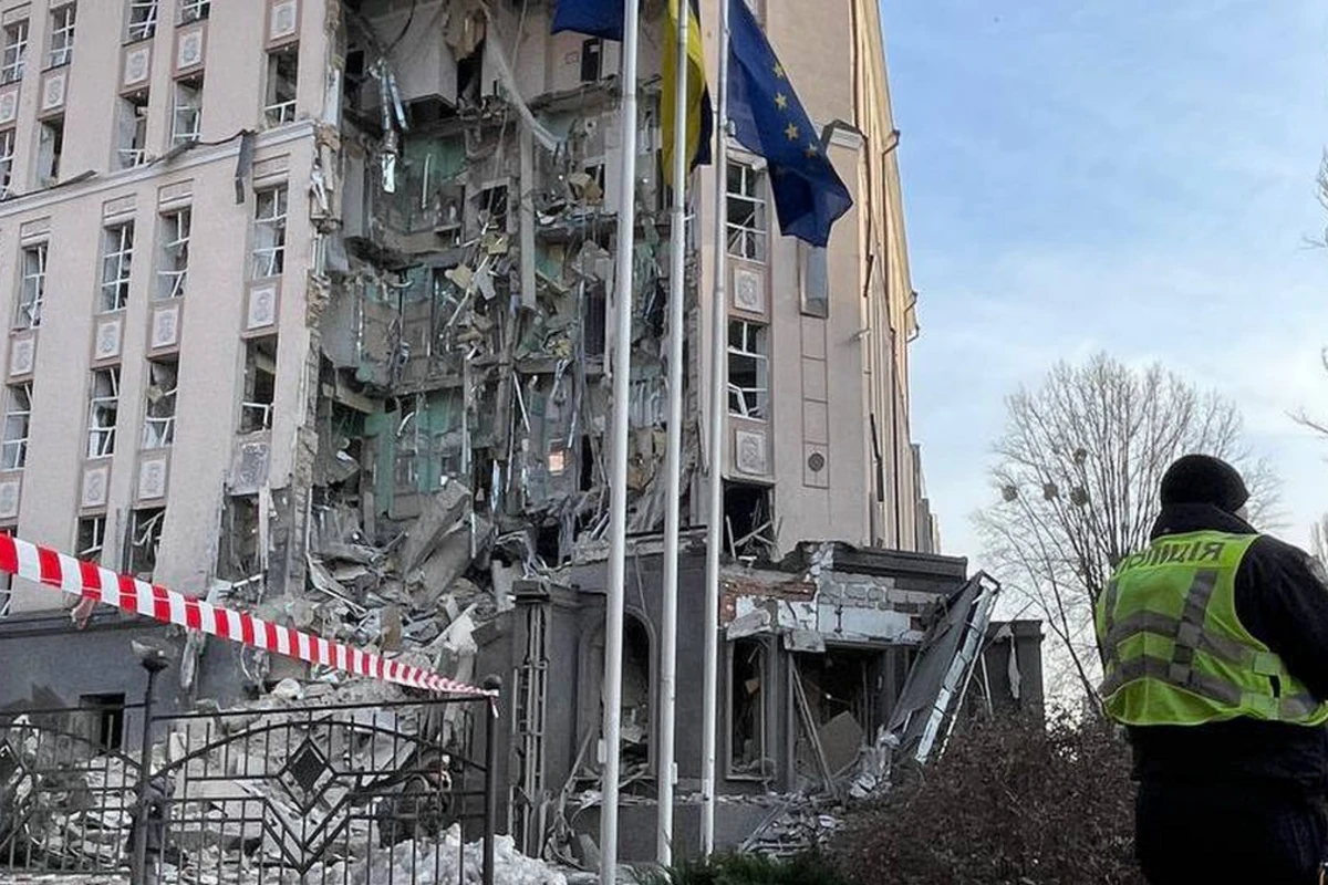 Kiyevə raket zərbəsi nəticəsində xarici ölkənin jurnalisti yaralanıb - FOTO