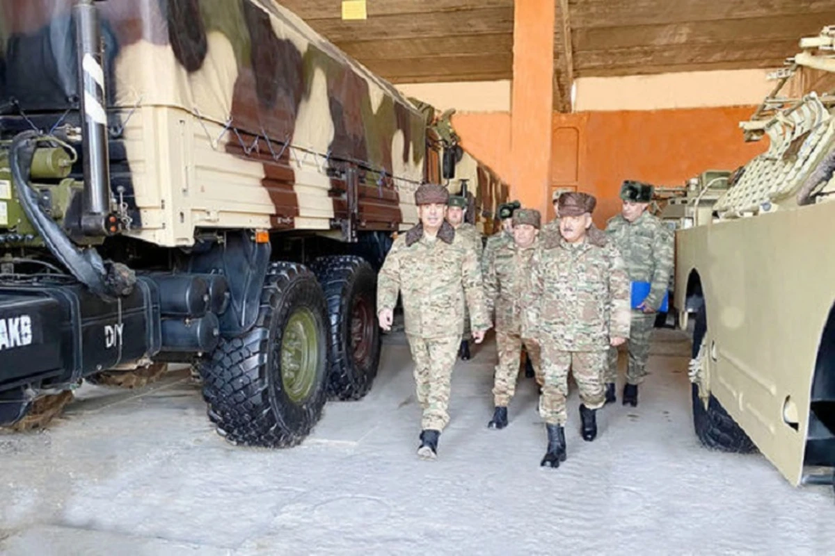 Закир Гасанов проверил боевую готовность базы мобилизационного обеспечения - ВИДЕО