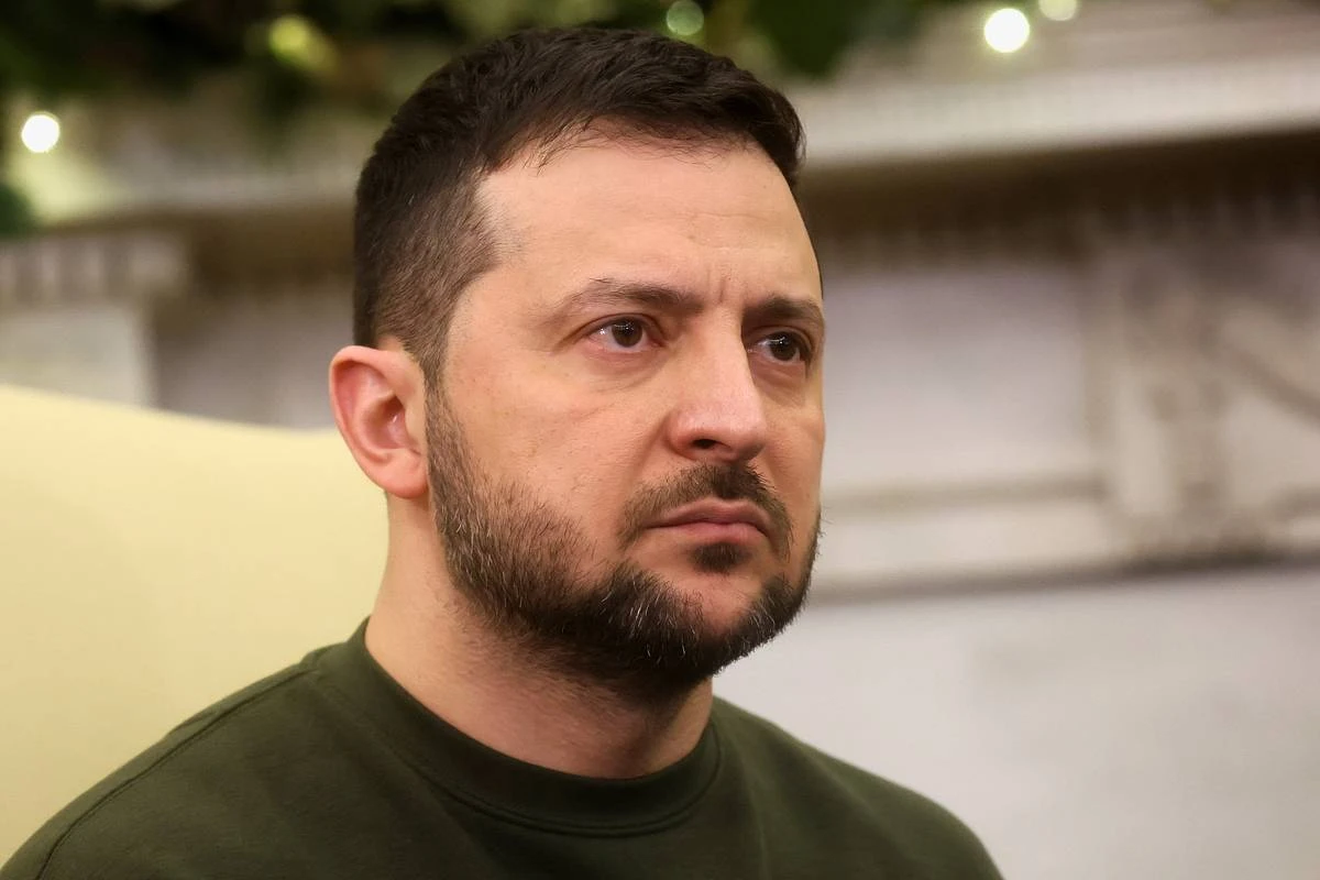 Zelenski Putinin atəşkəs təklifini rədd etdi Zelenski Putinin atəşkəs təklifini rədd etdi