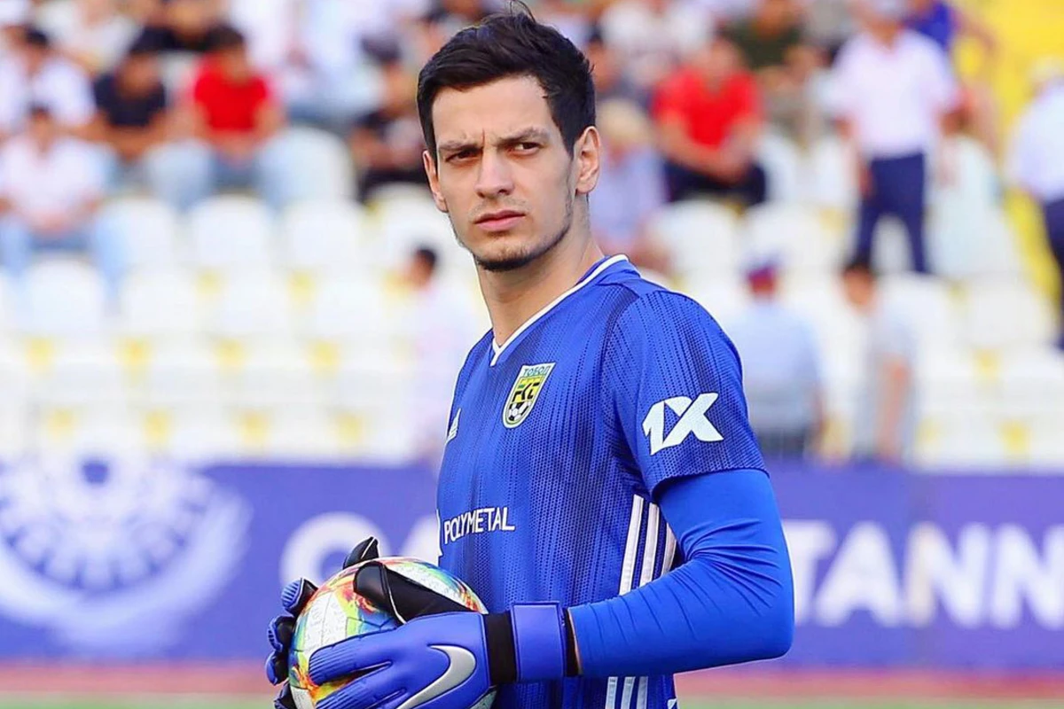 Millimizin futbolçusu: “Prius”lardan uzaq durun” - VİDEO