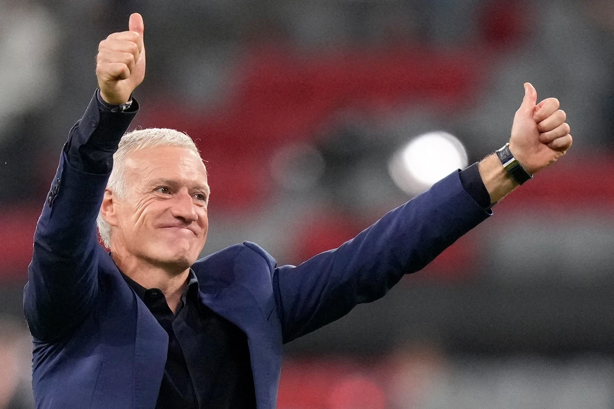 Fransa Futbol Federasiyası Deşamla müqaviləni uzatdı