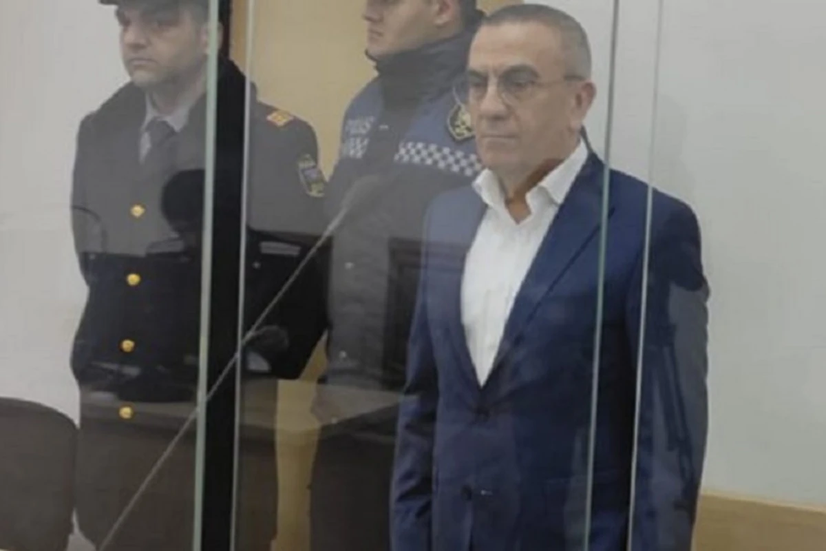Alimpaşa Məmmədovun 42 avtomobili var imiş...