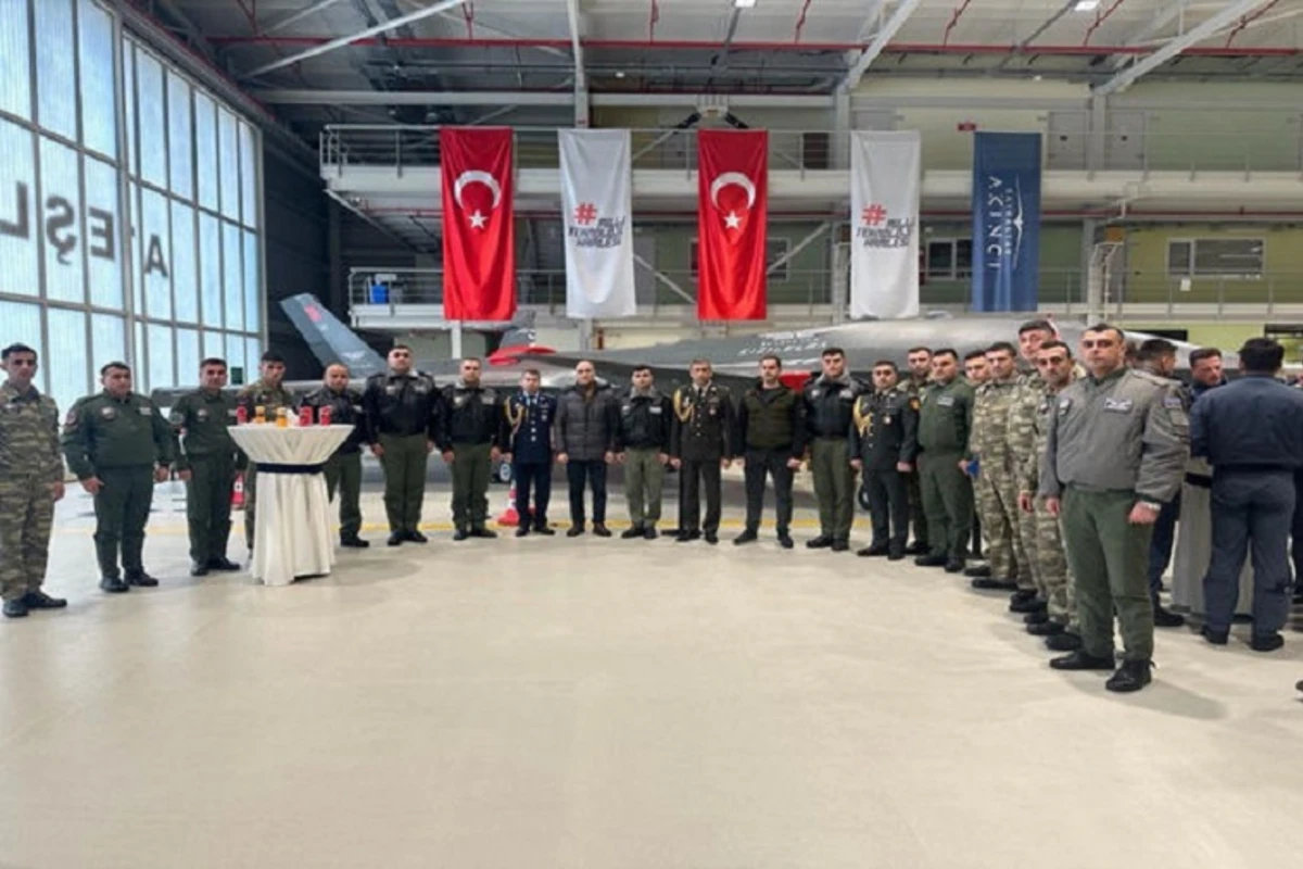 Azərbaycan hərbçiləri Türkiyədə “Bayraktar AKINCI”nın istifadəsinə dair kurs keçib - FOTO