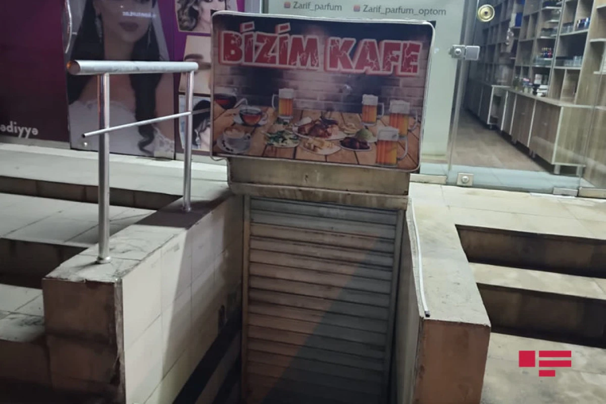 Bakıda kafe işçisi müştəri tərəfindən bıçaqlanıb - FOTO
