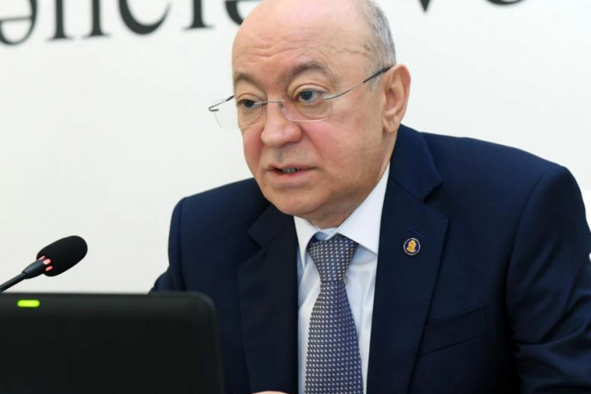 Kəmaləddin Heydərov yeni nazirin vəzifəsini ona tapşırdı
