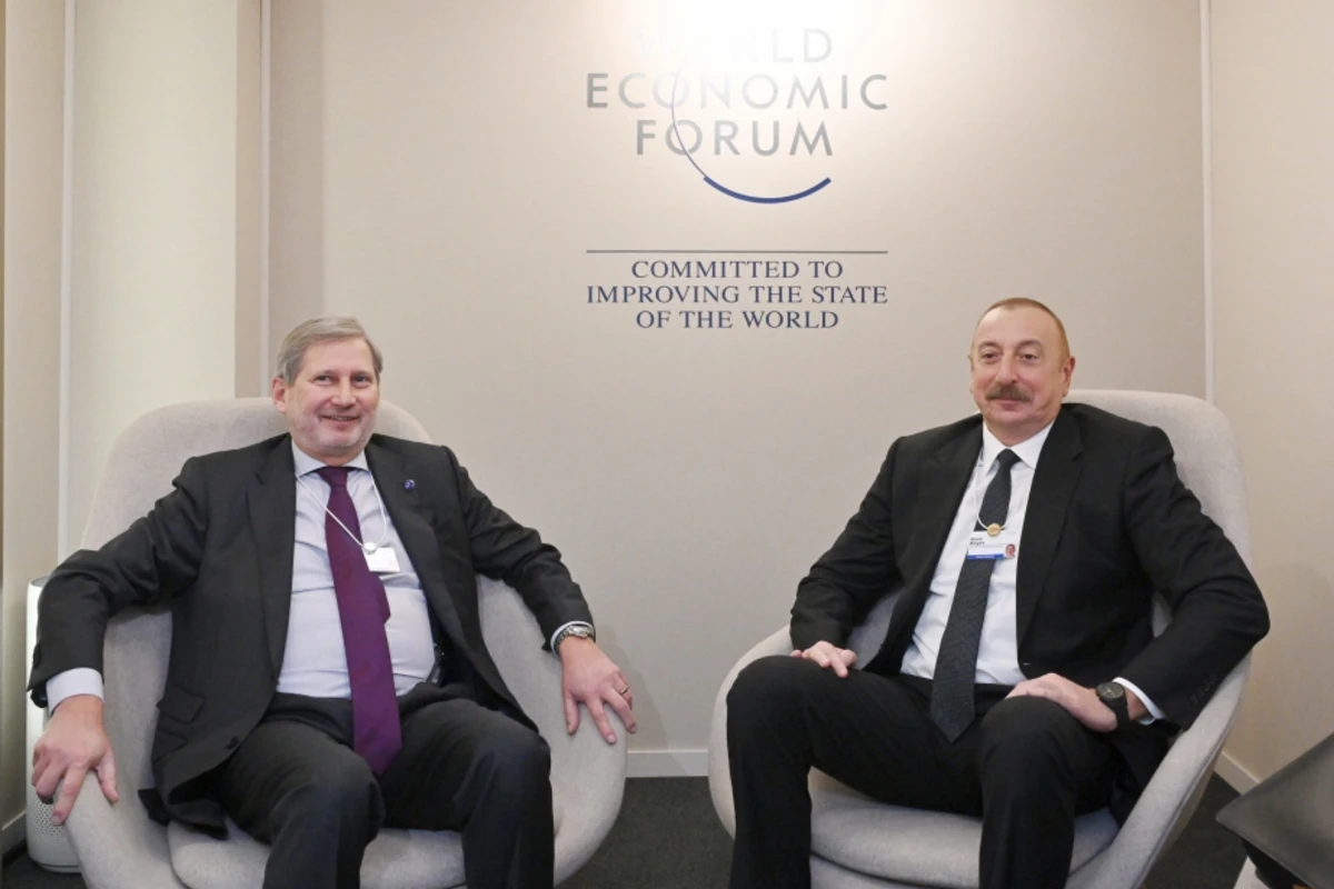 İlham Əliyev Davosda Aİ-nin büdcə və administrasiya üzrə komissarı ilə görüşüb - YENİLƏNİB