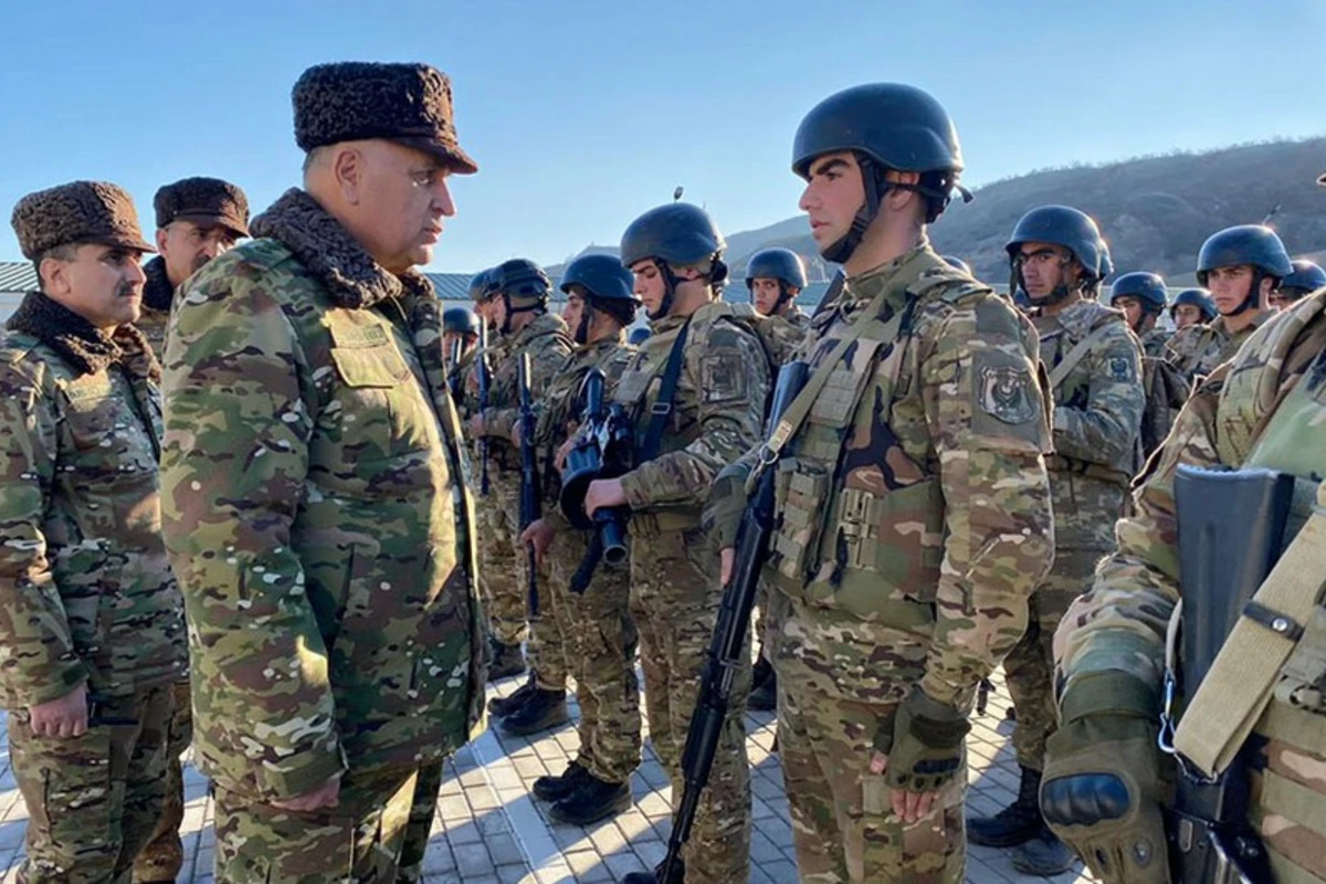 Проверена боеготовность воинских частей в Кельбаджаре и Лачыне - ФОТО
