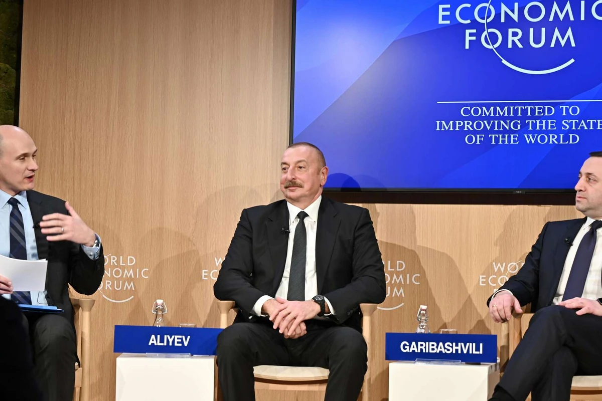 Əliyev Davosda Tbilisi formatını canlandırdı - ŞƏRH