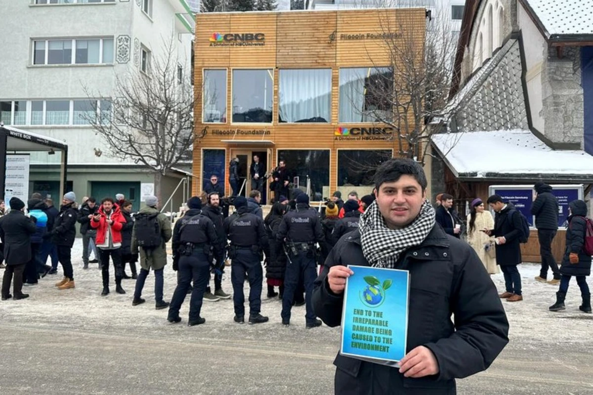 Davosda azərbaycanlı ekofəallara dəstək nümayiş etdirilib - FOTO