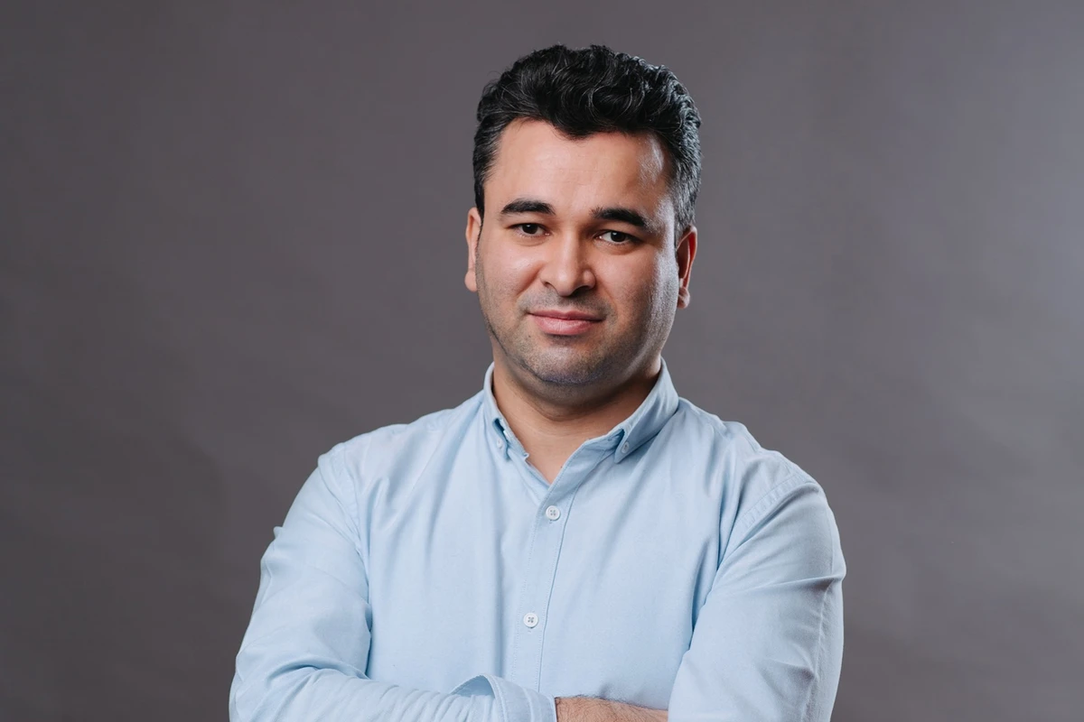 Tanınmış marketoloq xanımını döyüb? - Cinayət işi başlandı