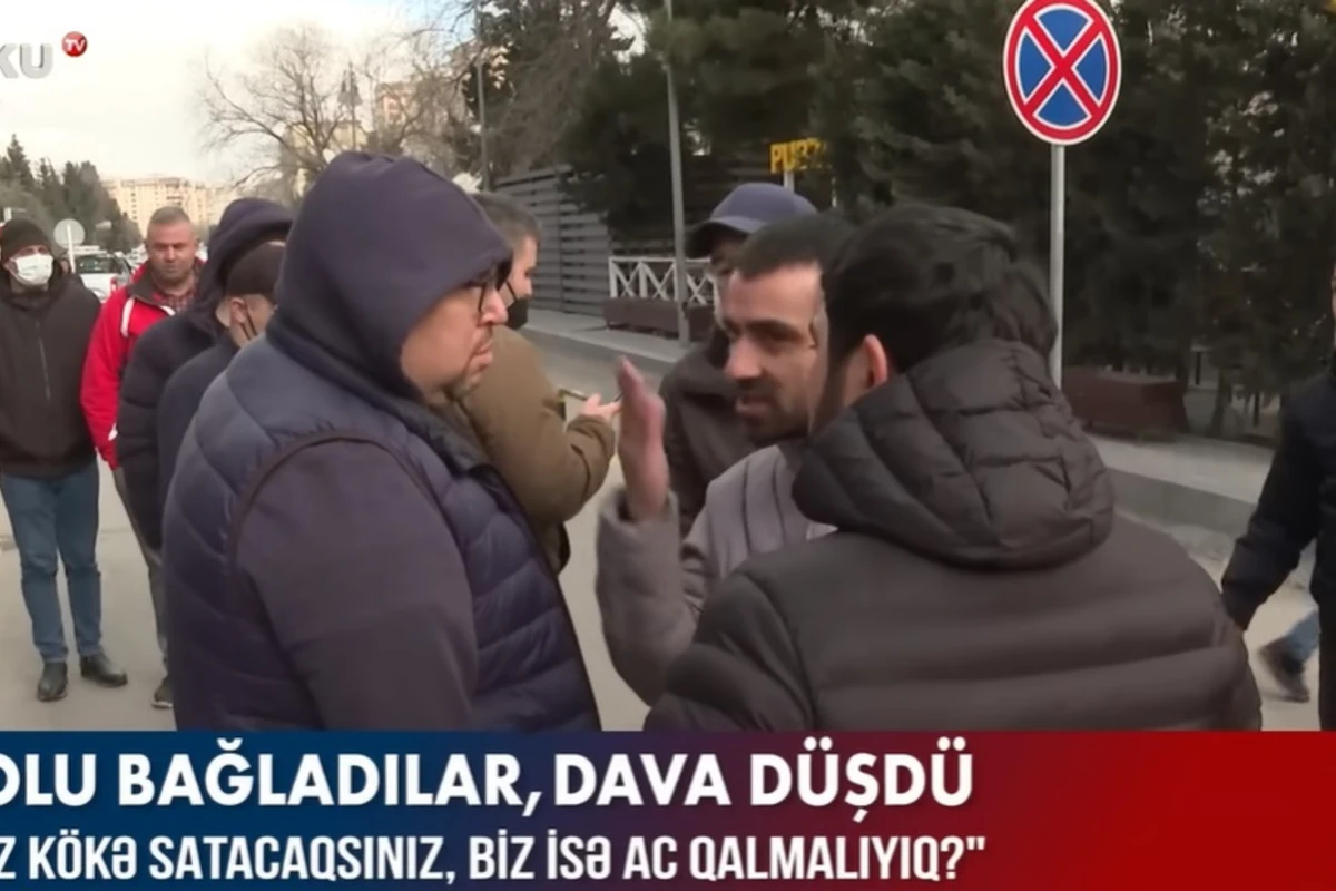 McDonald'sın əməkdaşları ilə sakinlər arasında gərgin anlar - VİDEO McDonald'sın əməkdaşları ilə sakinlər arasında gərgin anlar - VİDEO