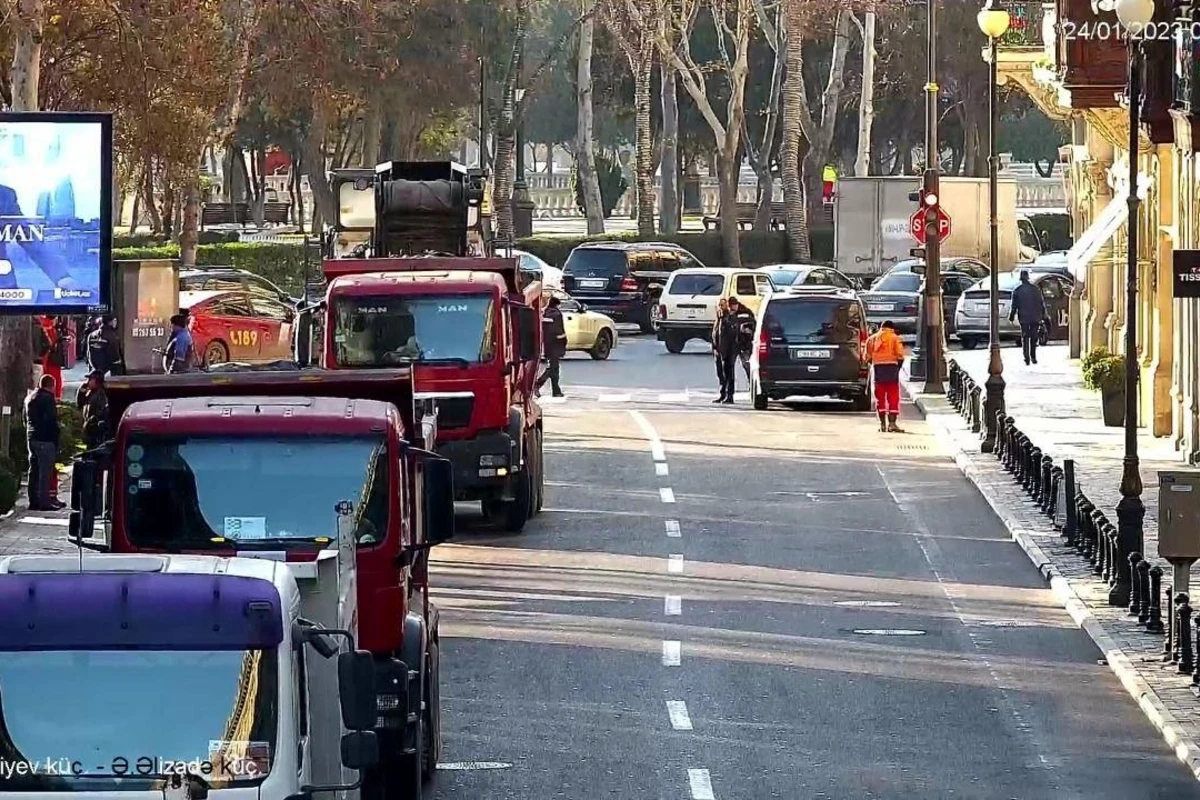 Bakının mərkəzi küçəsində hərəkət məhdudlaşdırıldı - FOTO