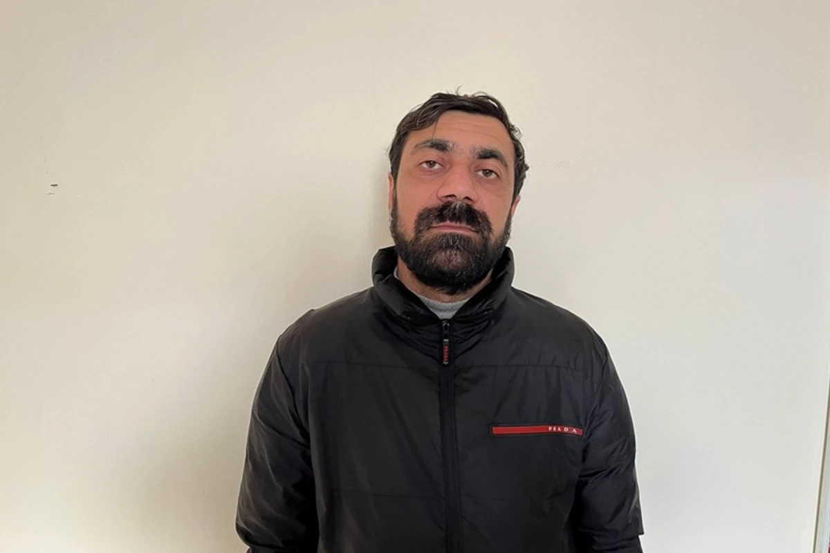 Narkotacirin maşınından 2 kiloqrama yaxın heroin aşkarlanıb