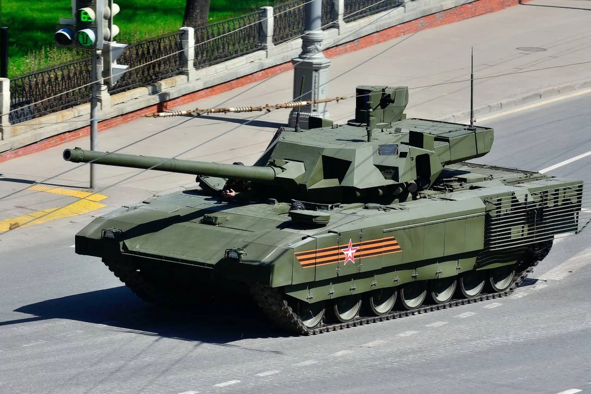 Британская разведка: Новейшие российские танки Армата небоеспособны